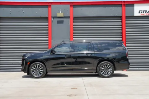 Another view of 2024 Cadillac Escalade ESV Sport Platinum for sale in Hollywood, FL at Gravity Autos Hollywood