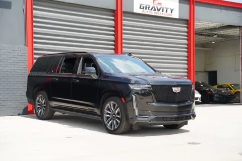 Photos of 2024 Cadillac Escalade ESV Sport Platinum for sale in Hollywood, FL at Gravity Autos Hollywood