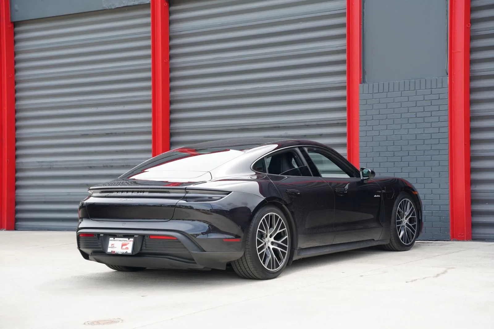 2025 Porsche Taycan Base - Photo 12
