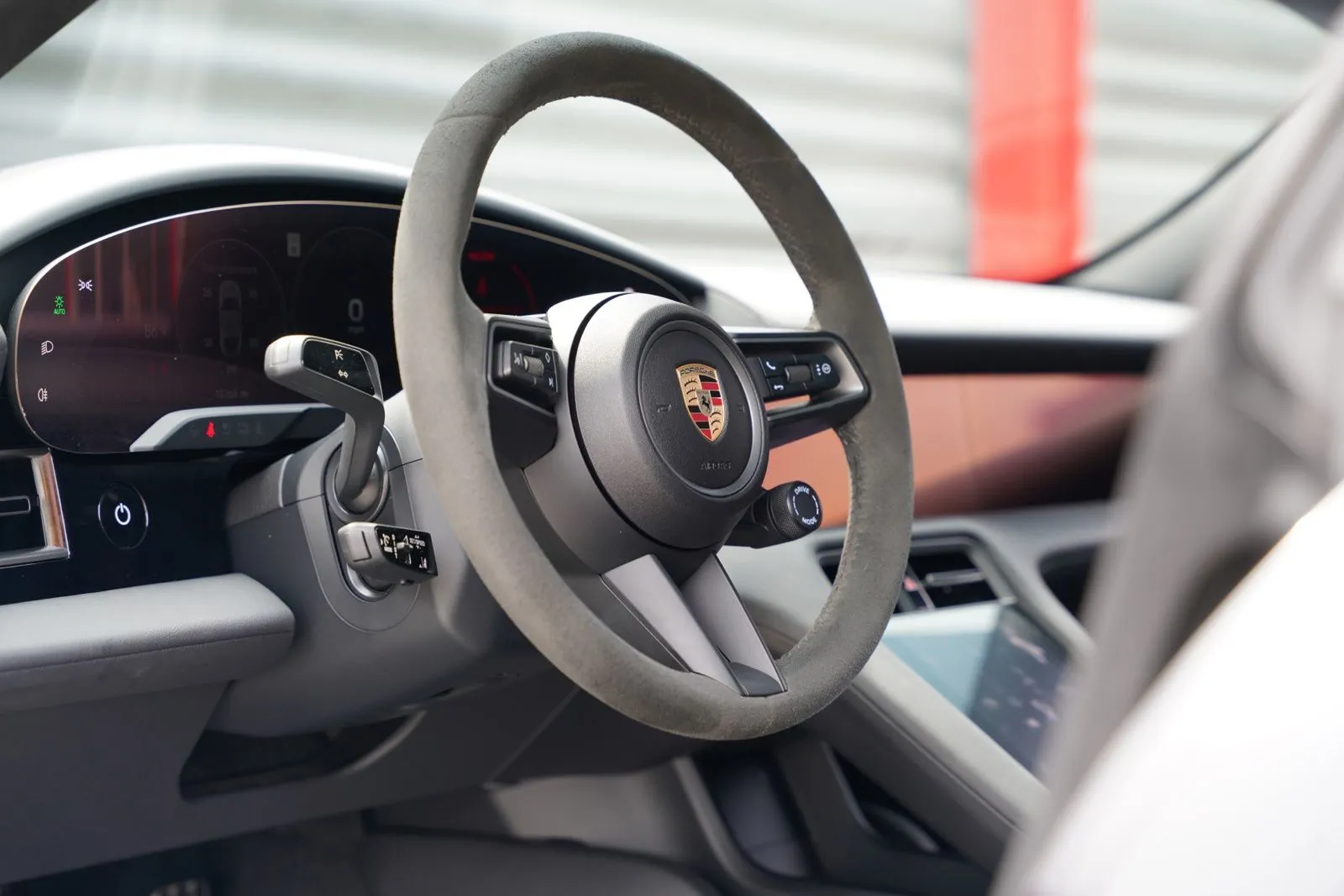 2025 Porsche Taycan Base - Photo 14