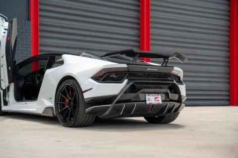 Photos of 2015 Lamborghini Huracan LP610-4 for sale in Hollywood, FL at Gravity Autos Hollywood