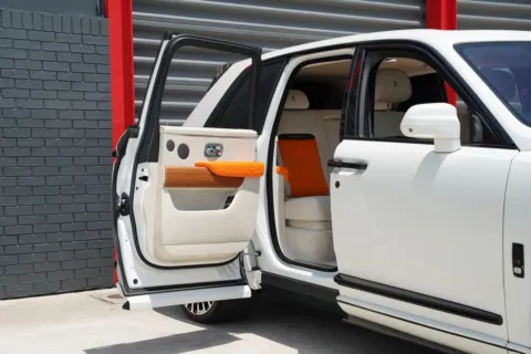 Photos of 2019 Rolls-Royce Cullinan for sale in Hollywood, FL at Gravity Autos Hollywood