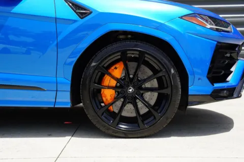 Photos of 2020 Lamborghini Urus for sale in Hollywood, FL at Gravity Autos Hollywood