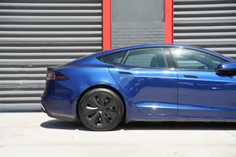 More photos of 2022 Tesla Model S at Gravity Autos Hollywood, FL