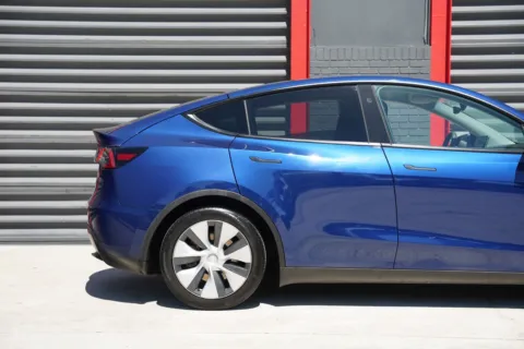 Photos of 2023 Tesla Model Y Standard Range for sale in Hollywood, FL at Gravity Autos Hollywood