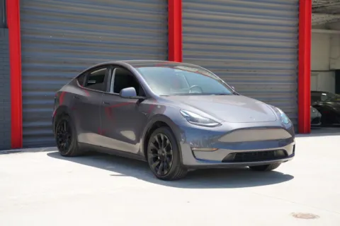 Photos of 2023 Tesla Model Y Standard Range for sale in Hollywood, FL at Gravity Autos Hollywood
