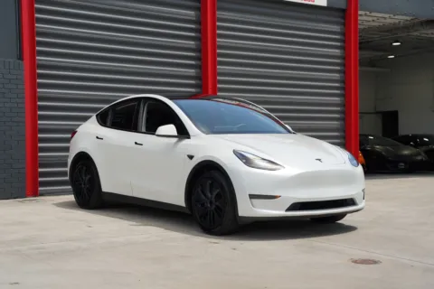 More photos of 2024 Tesla Model Y Long Range at Gravity Autos Hollywood, FL
