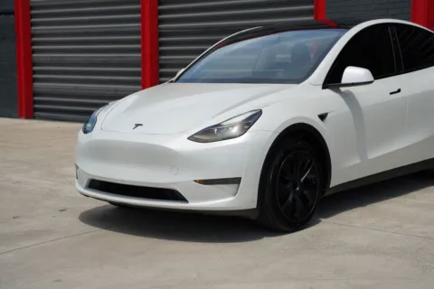 Photos of 2024 Tesla Model Y Long Range for sale in Hollywood, FL at Gravity Autos Hollywood