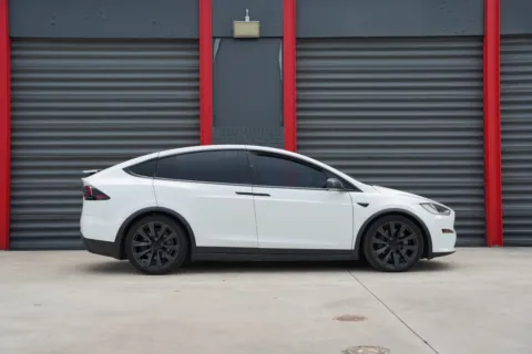 More photos of 2023 Tesla Model X at Gravity Autos Hollywood, FL