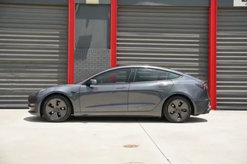 More photos of 2021 Tesla Model 3 Standard Range Plus at Gravity Autos Hollywood, FL