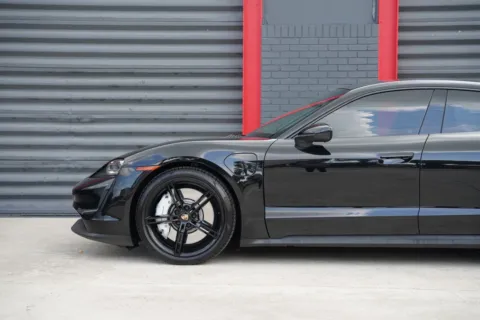 More photos of 2021 Porsche Taycan 4S at Gravity Autos Hollywood, FL