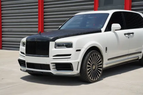 More photos of 2019 Rolls-Royce Cullinan at Gravity Autos Hollywood, FL