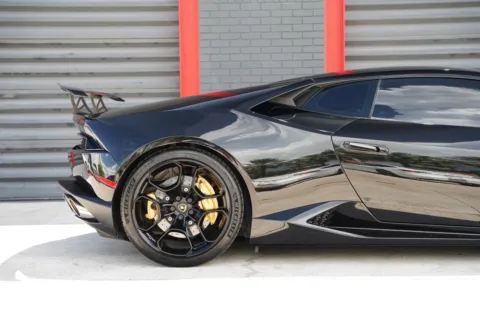 More photos of 2016 Lamborghini Huracan LP610-4 at Gravity Autos Hollywood, FL