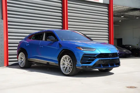 More photos of 2019 Lamborghini Urus at Gravity Autos Hollywood, FL
