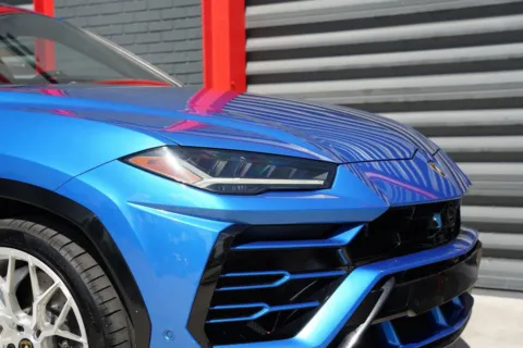 Photos of 2019 Lamborghini Urus for sale in Hollywood, FL at Gravity Autos Hollywood