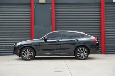 Another view of 2022 BMW X4 xDrive30i for sale in Hollywood, FL at Gravity Autos Hollywood