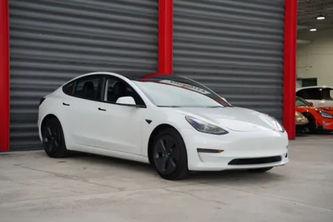 Photos of 2023 Tesla Model 3 for sale in Hollywood, FL at Gravity Autos Hollywood