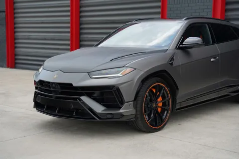 More photos of 2023 Lamborghini Urus S at Gravity Autos Hollywood, FL