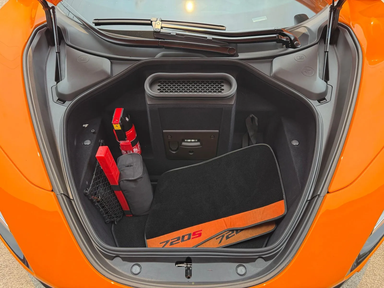 2022 McLaren 720S Performance - Photo 55