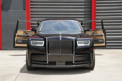 More photos of 2020 Rolls-Royce Phantom at Gravity Autos Hollywood, FL