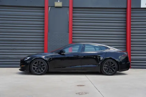 More photos of 2022 Tesla Model S at Gravity Autos Hollywood, FL