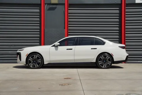 More photos of 2023 BMW i7 xDrive60 at Gravity Autos Hollywood, FL