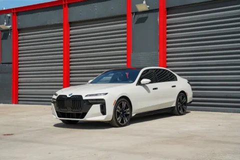 White 2023 BMW i7 xDrive60 for sale in Hollywood, FL