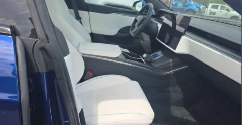 More photos of 2023 Tesla Model S Plaid at Gravity Autos Hollywood, FL