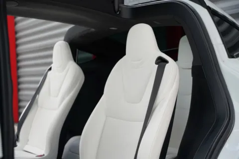 More photos of 2023 Tesla Model X Standard Range at Gravity Autos Hollywood, FL