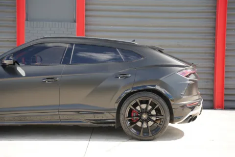 Photos of 2019 Lamborghini Urus for sale in Hollywood, FL at Gravity Autos Hollywood
