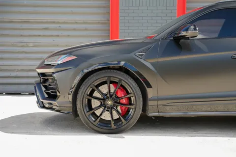 Another view of 2019 Lamborghini Urus for sale in Hollywood, FL at Gravity Autos Hollywood
