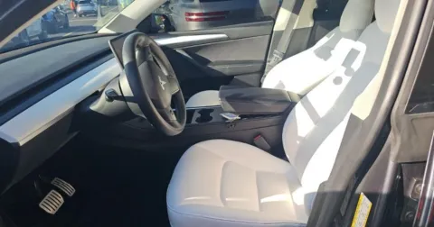 More photos of 2023 Tesla Model Y Performance at Gravity Autos Hollywood, FL