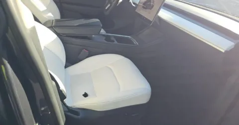 More photos of 2023 Tesla Model Y Performance at Gravity Autos Hollywood, FL