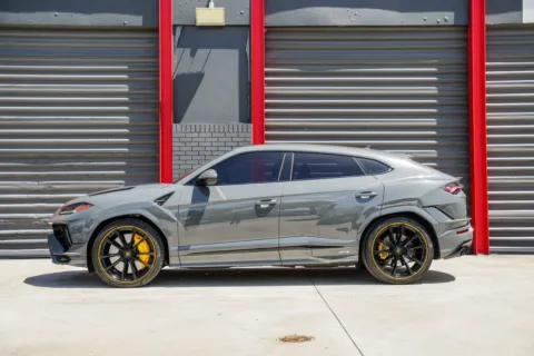 More photos of 2023 Lamborghini Urus S at Gravity Autos Hollywood, FL