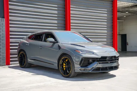More photos of 2023 Lamborghini Urus S at Gravity Autos Hollywood, FL