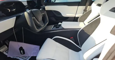 More photos of 2025 Tesla Model S Plaid at Gravity Autos Hollywood, FL