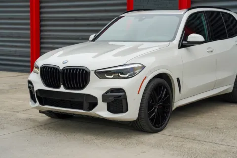 Photos of 2022 BMW X5 sDrive40i for sale in Hollywood, FL at Gravity Autos Hollywood