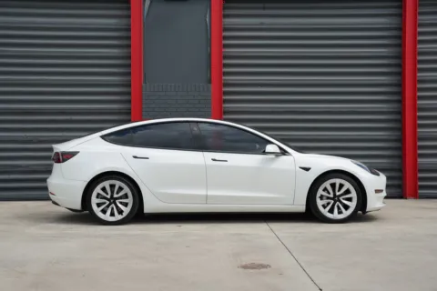 More photos of 2021 Tesla Model 3 Standard Range Plus at Gravity Autos Hollywood, FL