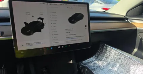 More photos of 2021 Tesla Model 3 Standard Range Plus at Gravity Autos Hollywood, FL