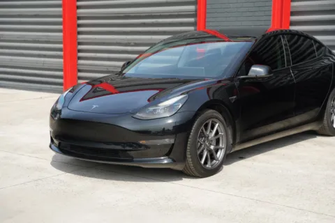 More photos of 2021 Tesla Model 3 Standard Range Plus at Gravity Autos Hollywood, FL