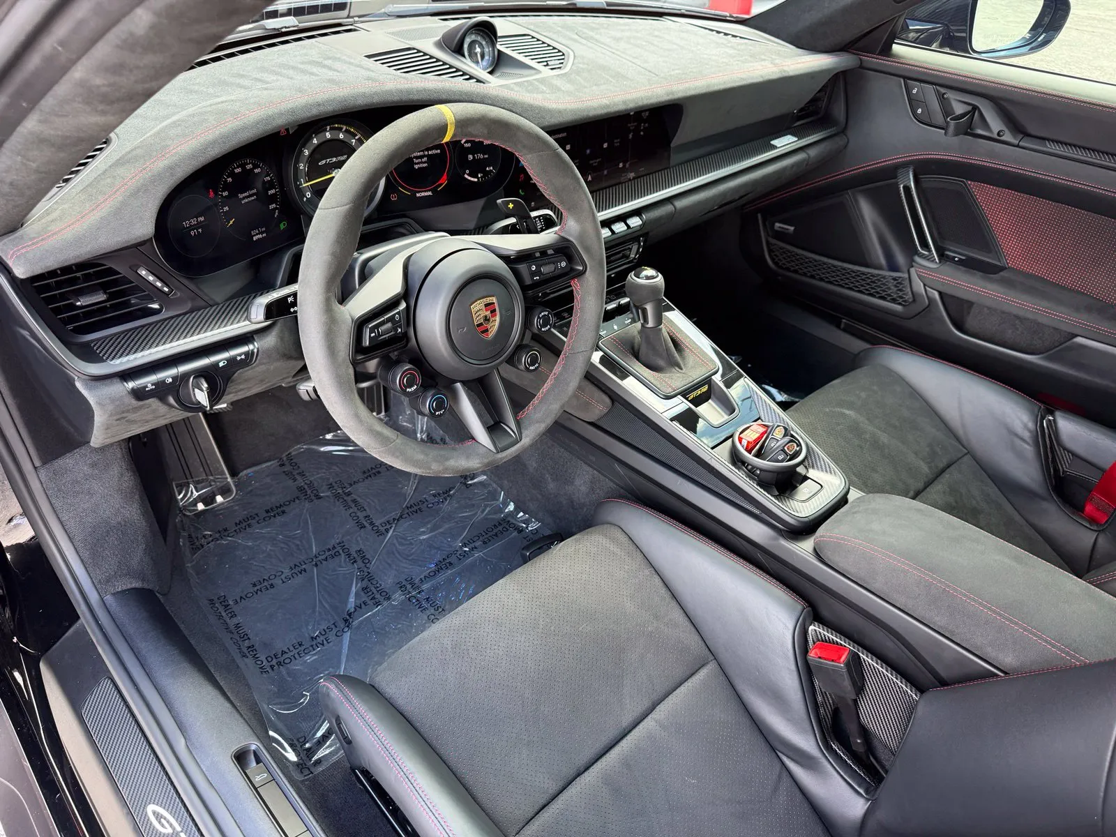 2025 Porsche 911 GT3 RS - Photo 36