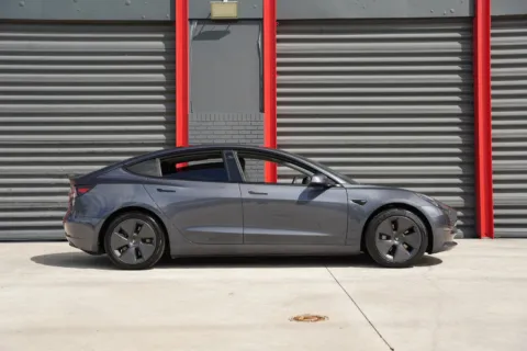 More photos of 2021 Tesla Model 3 Standard Range Plus at Gravity Autos Hollywood, FL