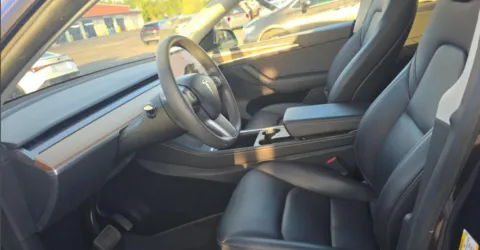 More photos of 2024 Tesla Model Y Long Range at Gravity Autos Hollywood, FL
