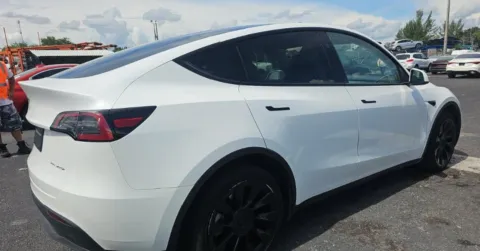 Photos of 2023 Tesla Model Y Long Range for sale in Hollywood, FL at Gravity Autos Hollywood