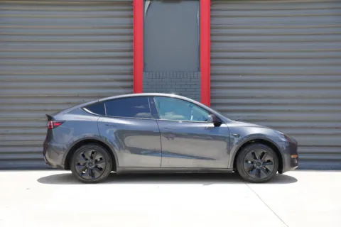 More photos of 2024 Tesla Model Y Standard Range at Gravity Autos Hollywood, FL