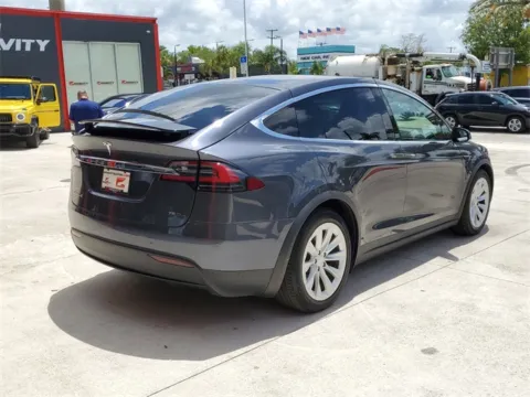Another view of 2017 Tesla Model X 75D for sale in Hollywood, FL at Gravity Autos Hollywood