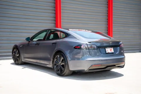 More photos of 2022 Tesla Model S Plaid at Gravity Autos Hollywood, FL