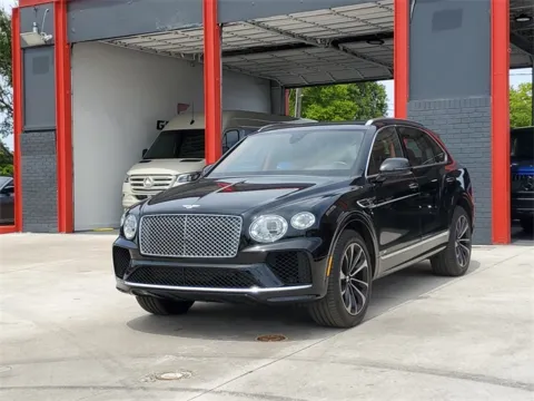 Black 2022 Bentley Bentayga S for sale in Hollywood, FL