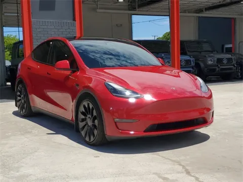 Photos of 2022 Tesla Model Y Performance for sale in Hollywood, FL at Gravity Autos Hollywood