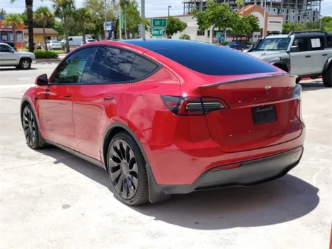 More photos of 2022 Tesla Model Y Performance at Gravity Autos Hollywood, FL